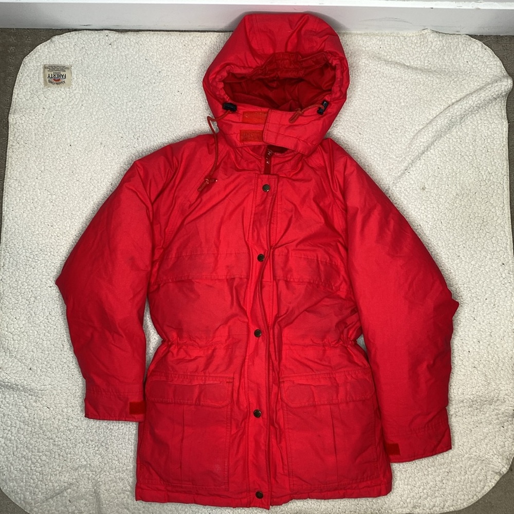 Vintage Cabela’s Women’s Red Goose Down Coat: Size Small